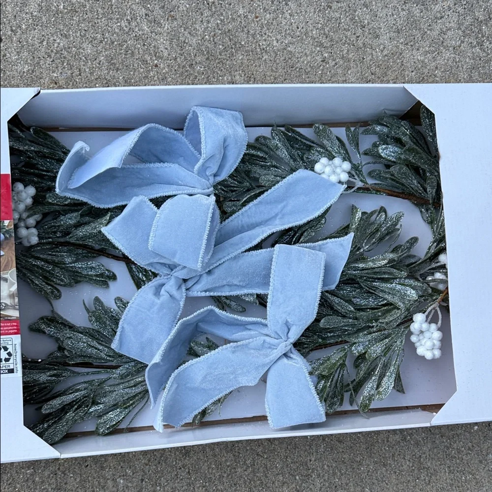 Holiday Time Frosted Blue Bow Garland - NWT